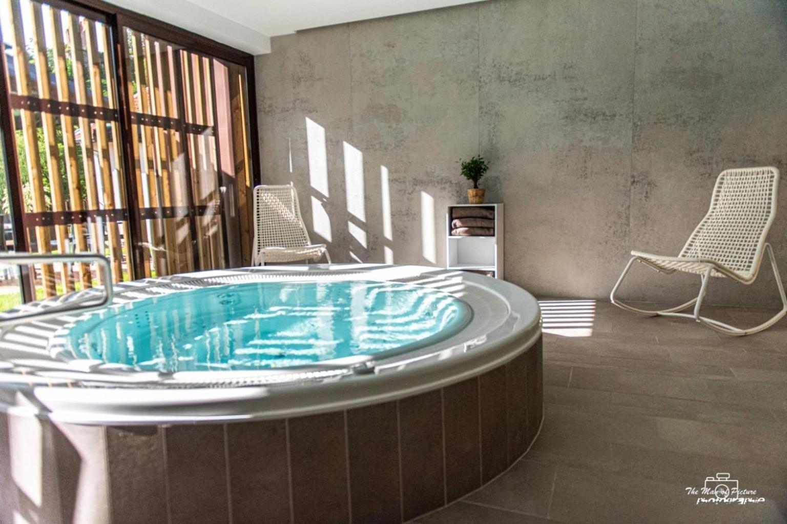 Logis Hotel Altitude Et Spa Pierre-Percée エクステリア 写真