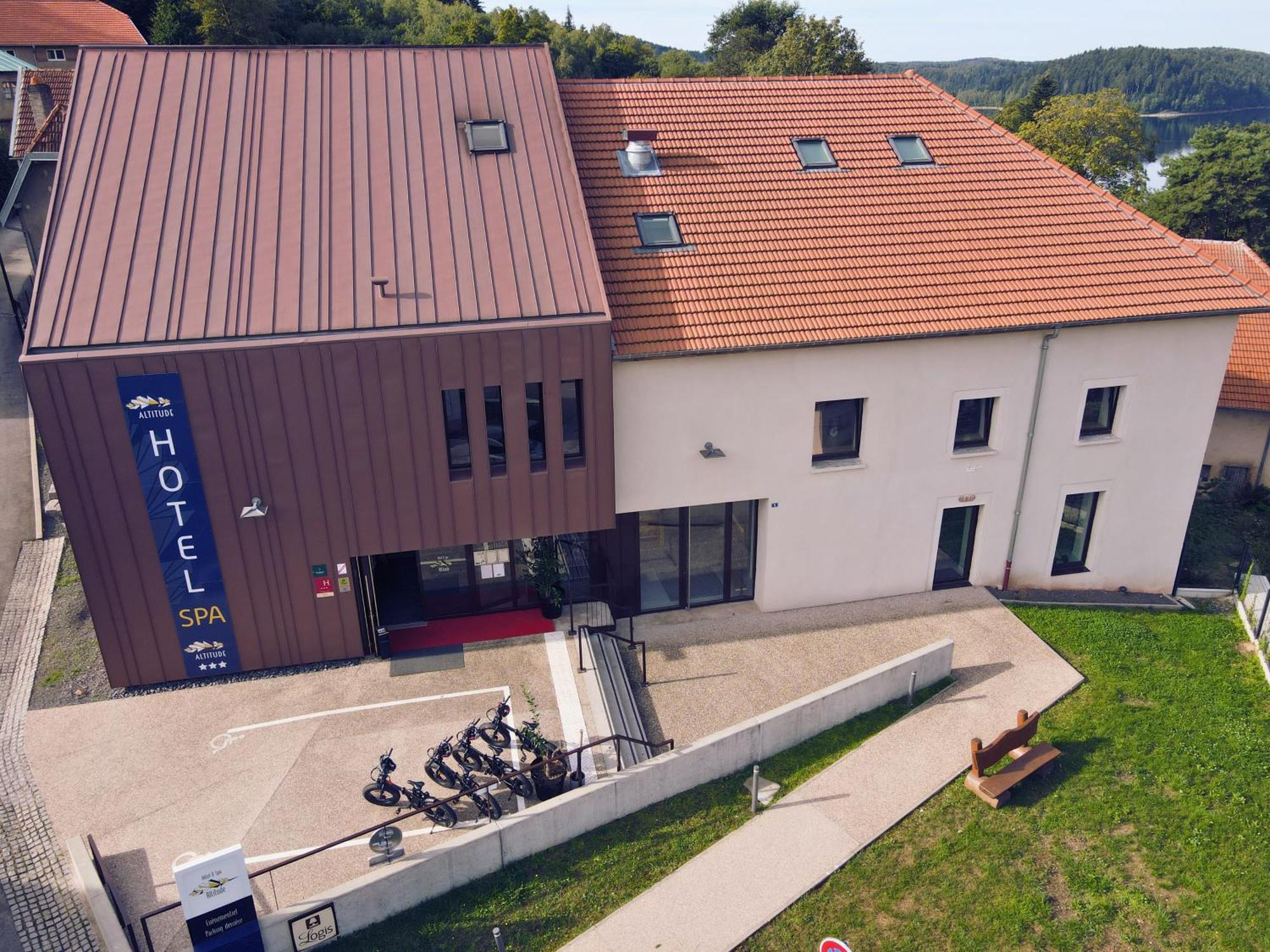 Logis Hotel Altitude Et Spa Pierre-Percée エクステリア 写真