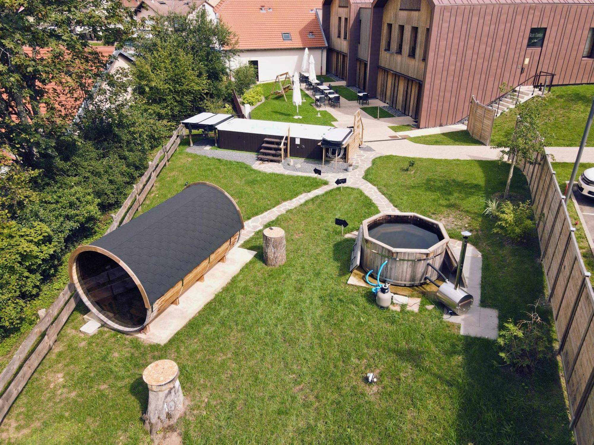 Logis Hotel Altitude Et Spa Pierre-Percée エクステリア 写真